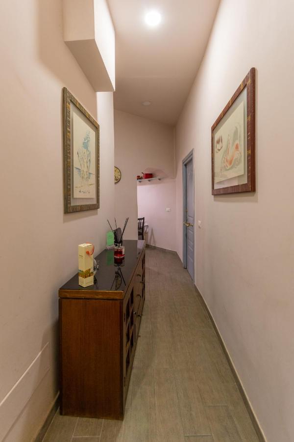 Vercelli Guest House Near San Giovanni Рим Экстерьер фото