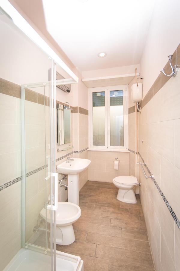 Vercelli Guest House Near San Giovanni Рим Экстерьер фото