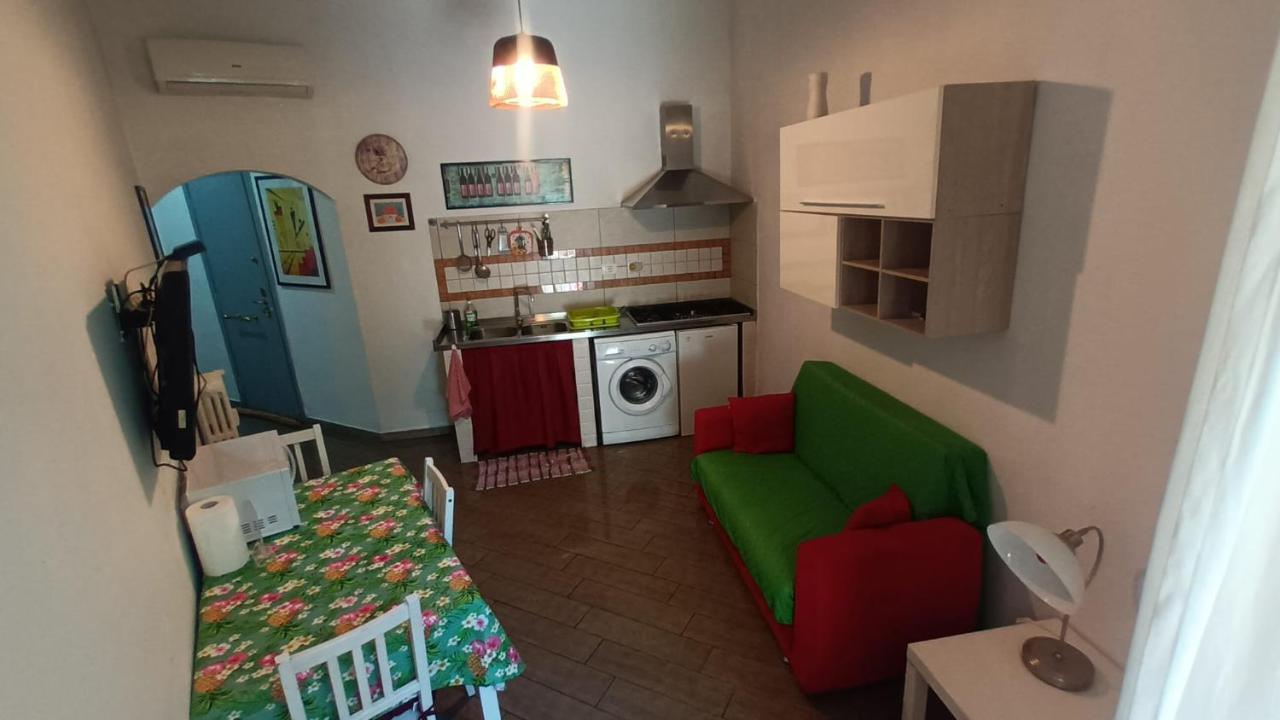 Vercelli Guest House Near San Giovanni Рим Экстерьер фото